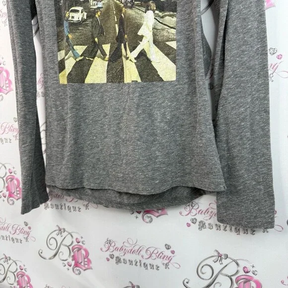 The Beatles long sleeve open back band tee grey Heather Gray Graphic Tee - Picture 5 of 13